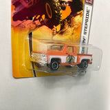 Matchbox 1/64 ‘75 Chevy Stepside Orange