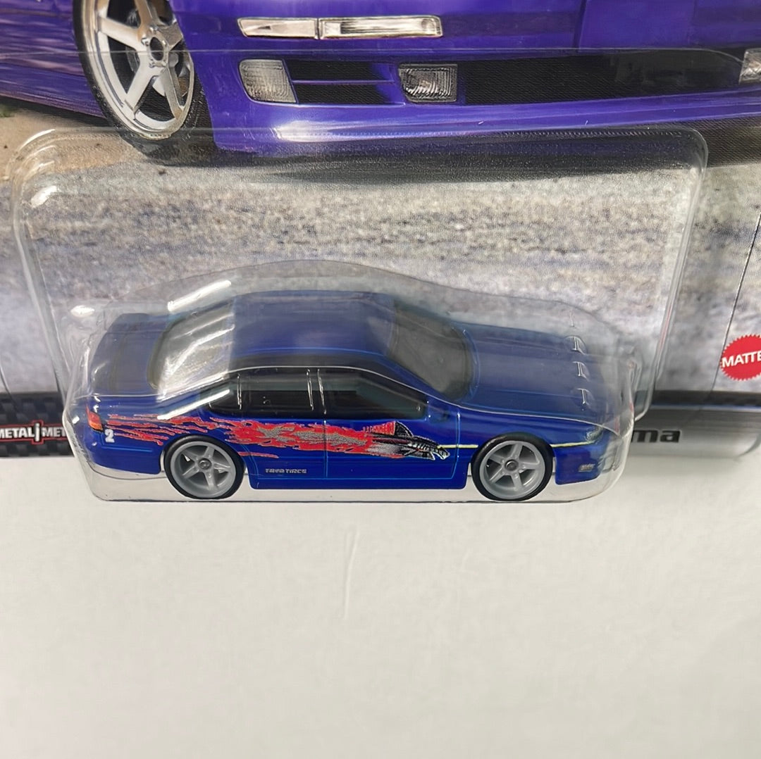 Hot Wheels 1/64 Fast & Furious 1999 Nissan Maxima Blue