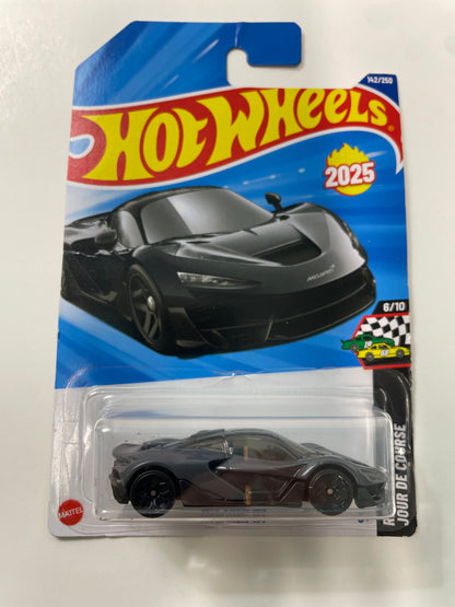 Hot Wheels 1/64 McLaren W1 Grey & Black - Damaged Box