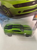 Hot Wheels 1/64 Treasure Hunt 2013 Chevy Camaro Special Edition Green