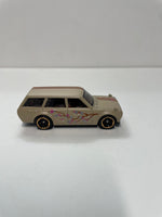 *Loose* Hot Wheels 1/64 ‘71 Datsun 510 Wagon Beige