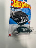 Hot Wheels 1/64 Treasure Hunt ‘47 Chevy Fleetline Black