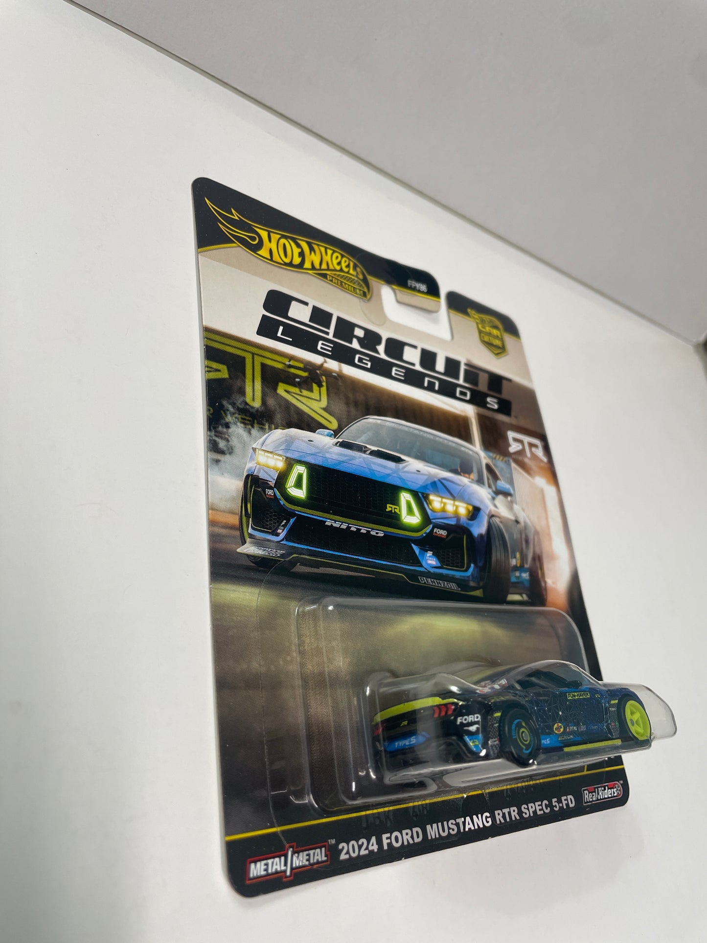 Hot Wheels 1/64 Car Culture Circuit Legends 2024 Ford Mustang RTR Spec 5-FD Blue