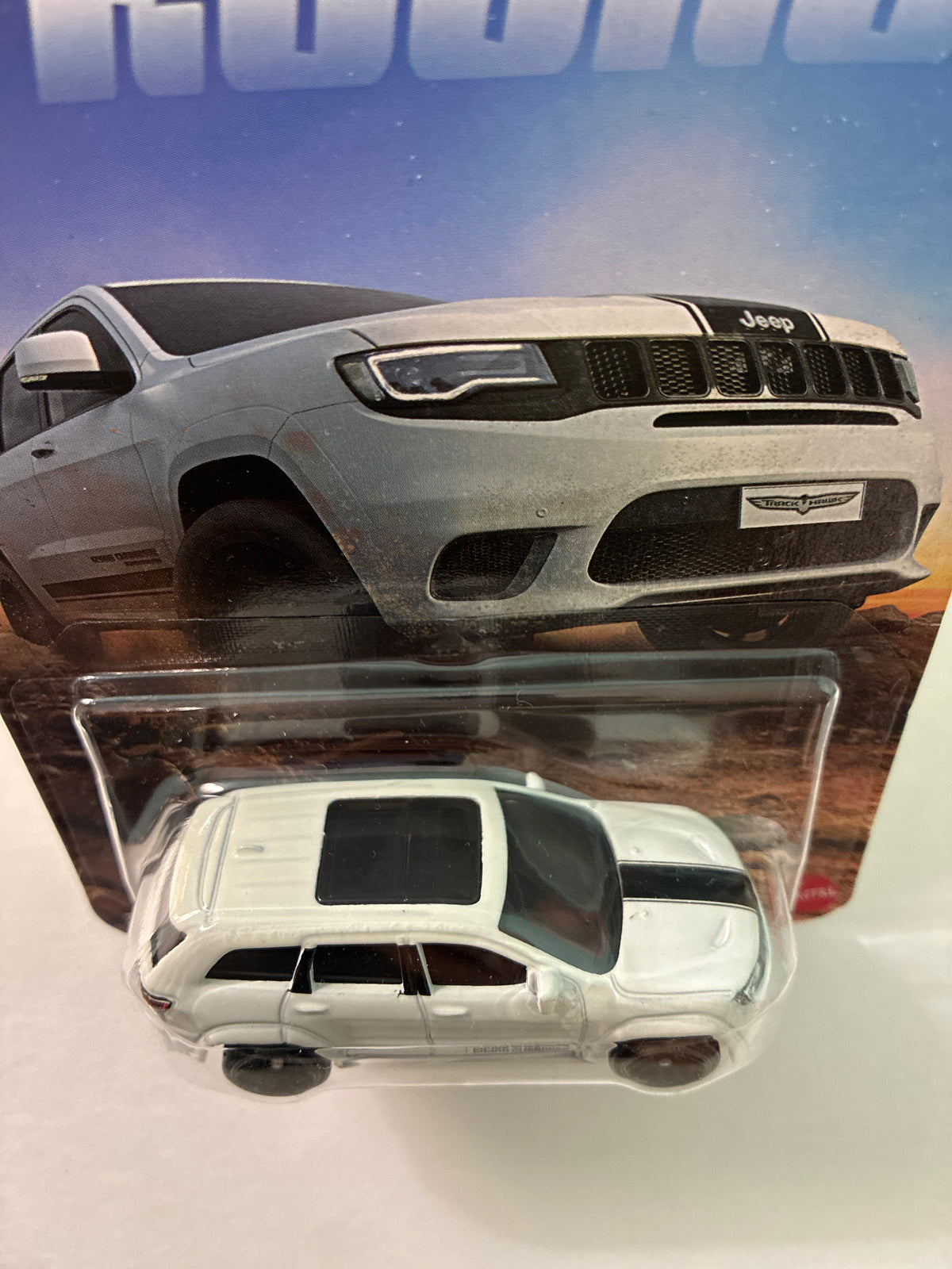 Hot Wheels 1/64 Silver Series Performance Trucks 2019 Jeep Grand Cherokee Trackhawk White - JKX73 - Damaged Box