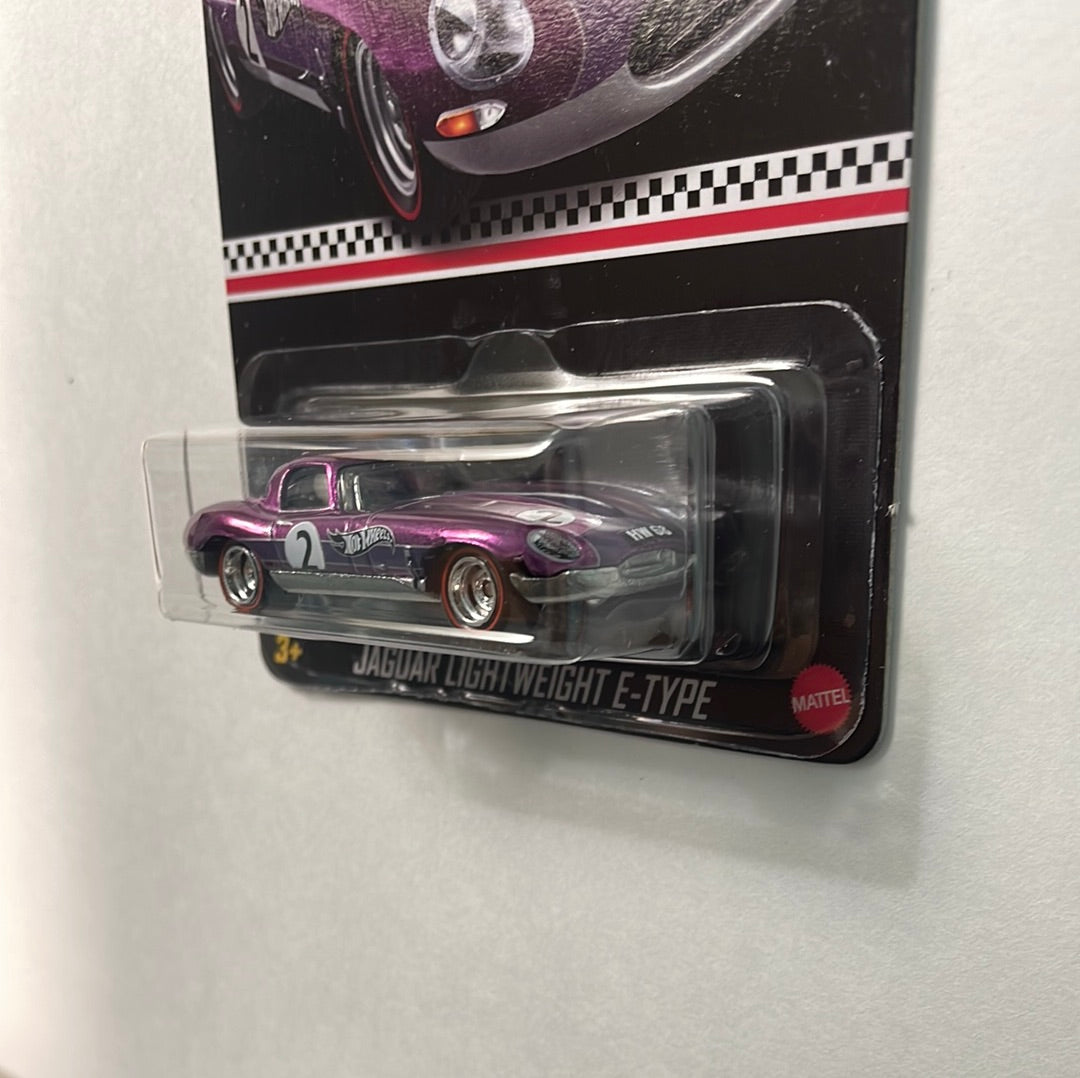 Hot Wheels 1/64 2023 Mail In Jaguar Lightweight E-Type Purple