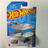 Hot Wheels 1/64 U.S.S. Enterprise NCC-1701 Grey (5/10)