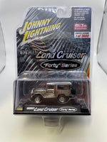 Johnny Lightning 1/64 Mijo Exclusives Toyota Land Cruiser Forty Series Chrome