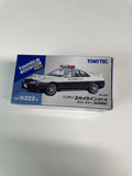 Tomica Limited Vintage Neo 1/64 LV-N322a Nissan Skyline GT-R White & Black - Patrol Car