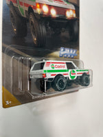 Hot Wheels 1/64 Speed Graphics Range Rover Classic Castrol White & Green