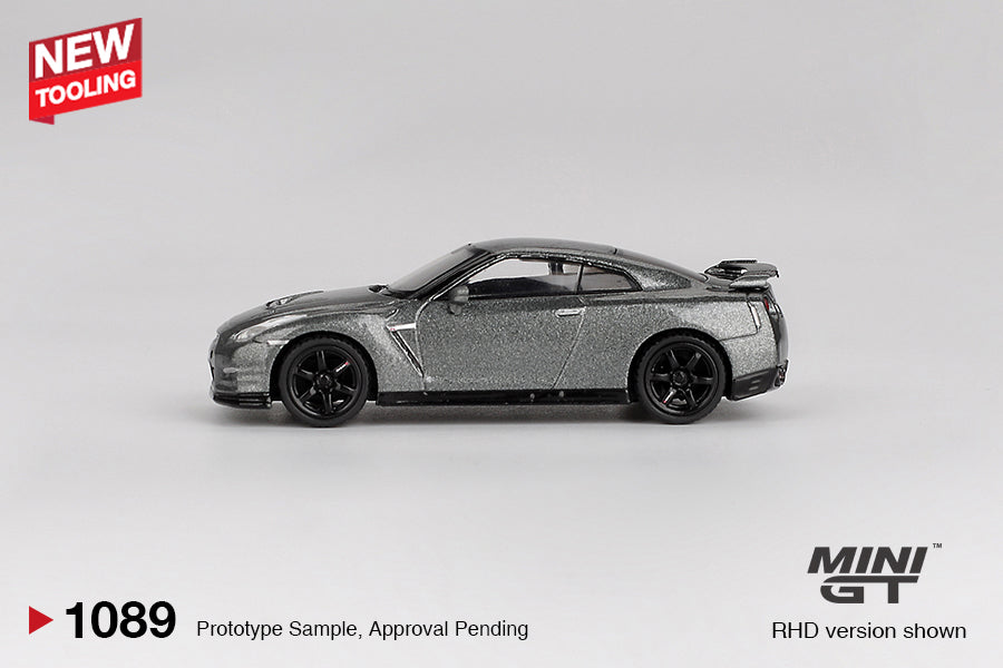 Mini GT 1/64 Nissan GT-R Nismo R35 CRS Version Dark Metal Gray