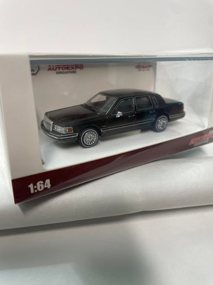 MK Miniatures 1/64 2025 Auto Expo Singapore Lincoln Town Car Black