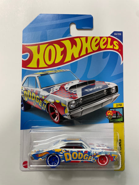 Hot Wheels 1/64 ‘68 Dodge Dart White