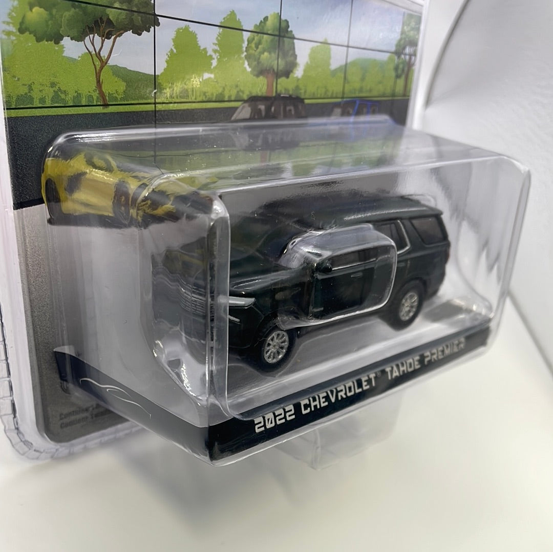 Greenlight 1/64 Showroom Floor 2022 Chevrolet Tahoe Premier Evergreen Grey Metallic