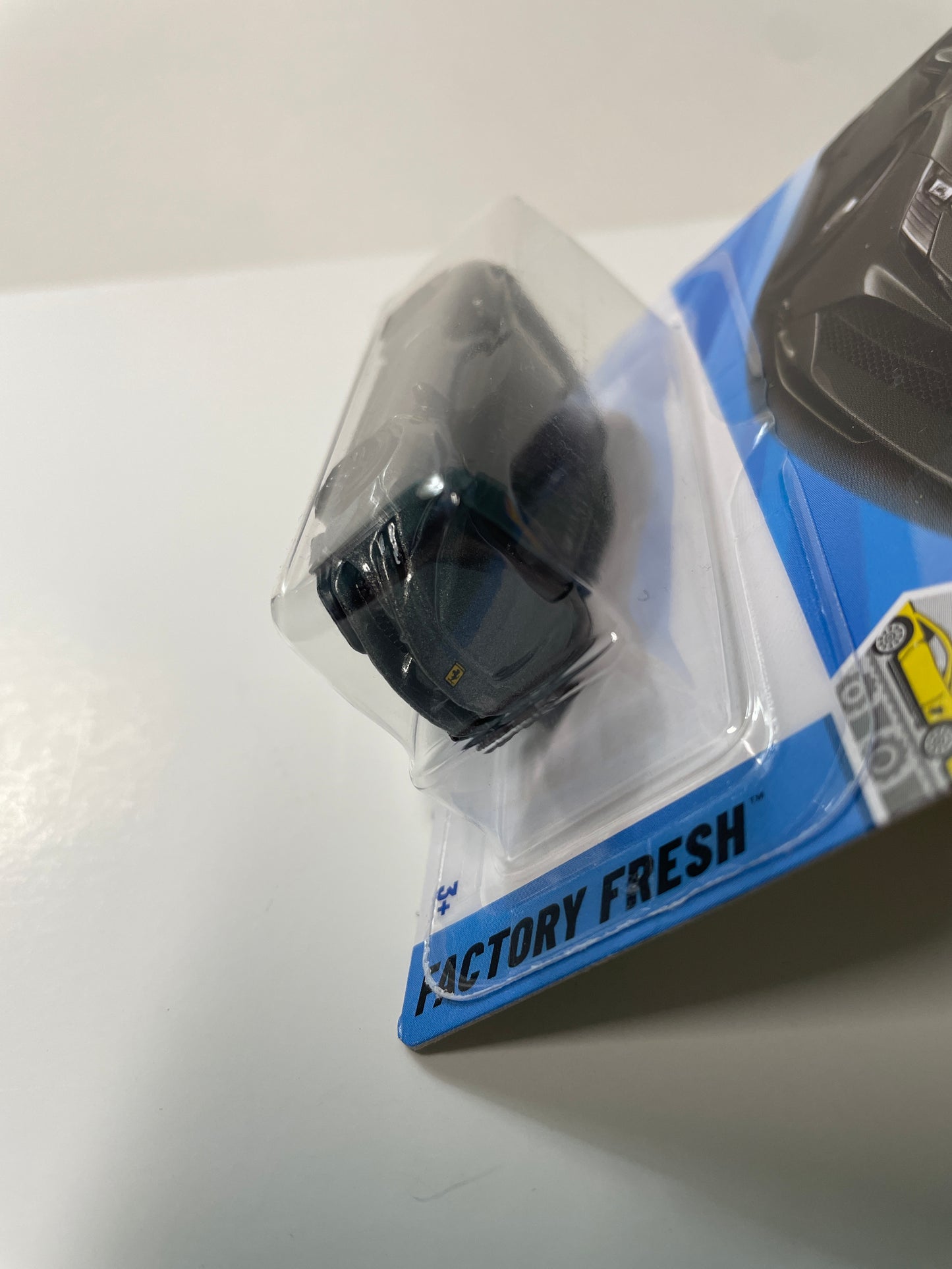 Hot Wheels 1/64 Ferrari SF90 Stradale Black