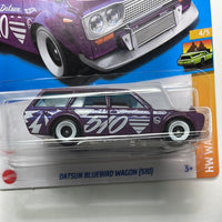 Hot Wheels 1/64 Datsun Bluebird Wagon (510) Purple