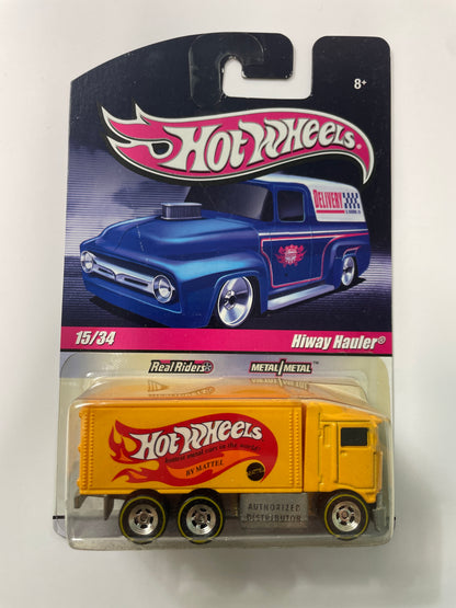 Hot Wheels 1/64 Slick Rides Hiway Hauler Yellow - Damaged Card