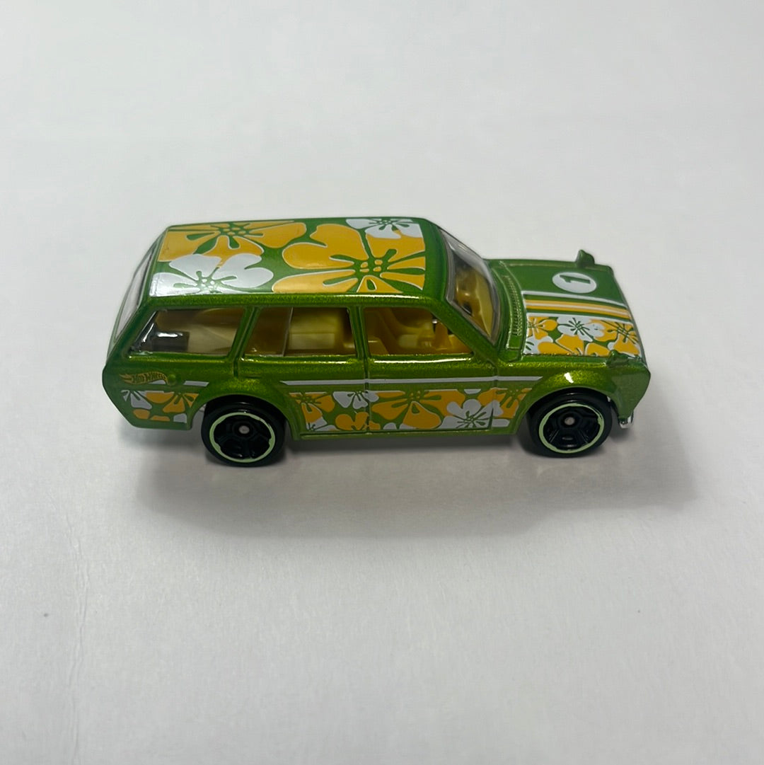 *Loose* Hot Wheels 1/64 Mystery Models Datsun 510 Wagon Green