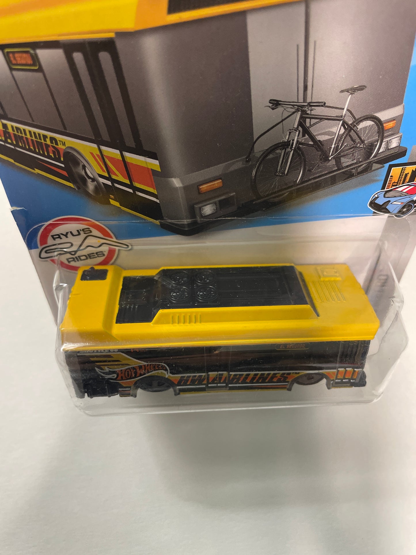 Hot Wheels 1/64 Ain’t Fare Bus Yellow - Damaged Box