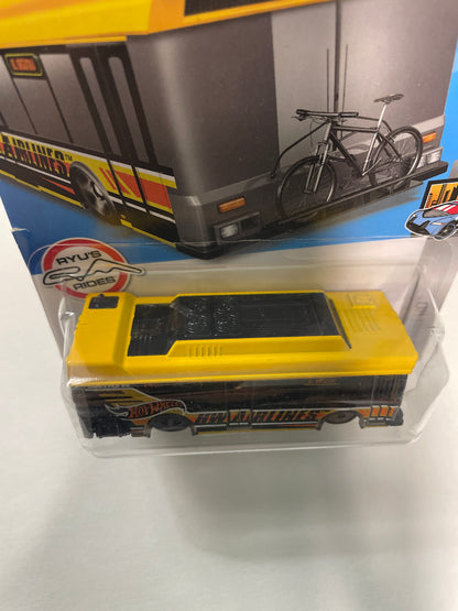 Hot Wheels 1/64 Ain’t Fare Bus Yellow - Damaged Box