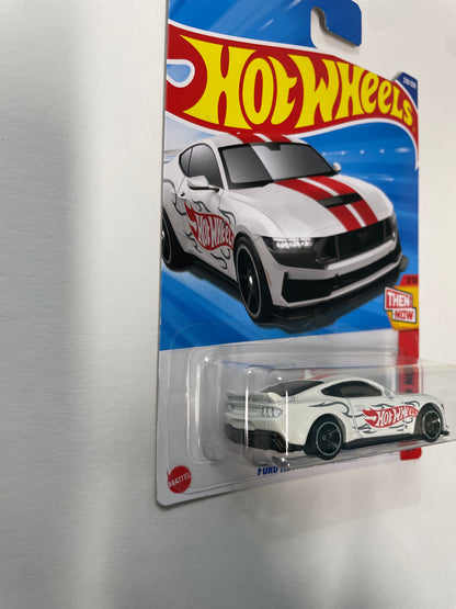 Hot Wheels 1/64 Ford Mustang Dark Horse White