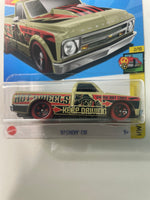 Hot Wheels 1/64 ‘67 Chevy C10 Beige & Black