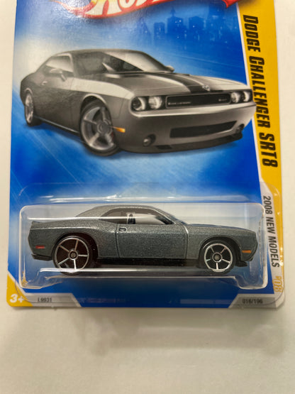 Hot Wheels 1/64 Dodge Challenger SRT8 Grey