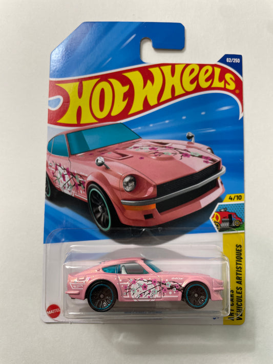 Hot Wheels 1/64 Datsun 240Z Pink