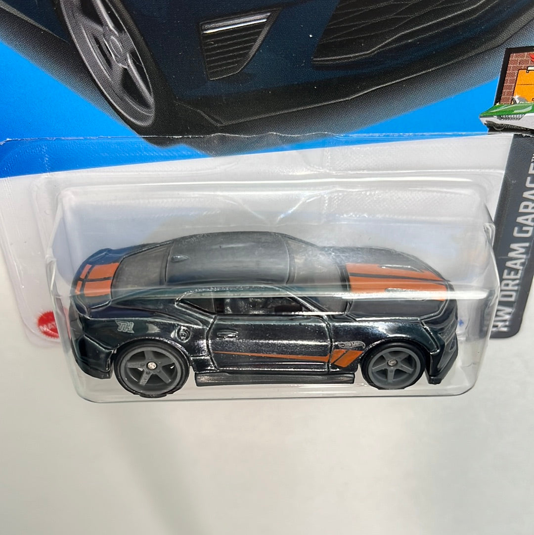 Hot Wheels Super Treasure Hunt '18 Camaro SS – Flipn Diecast
