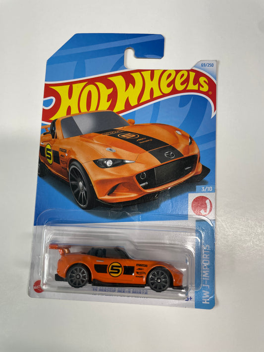 Hot Wheels 1/64 '15 Mazda MX-5 Miata Orange - Damaged Card