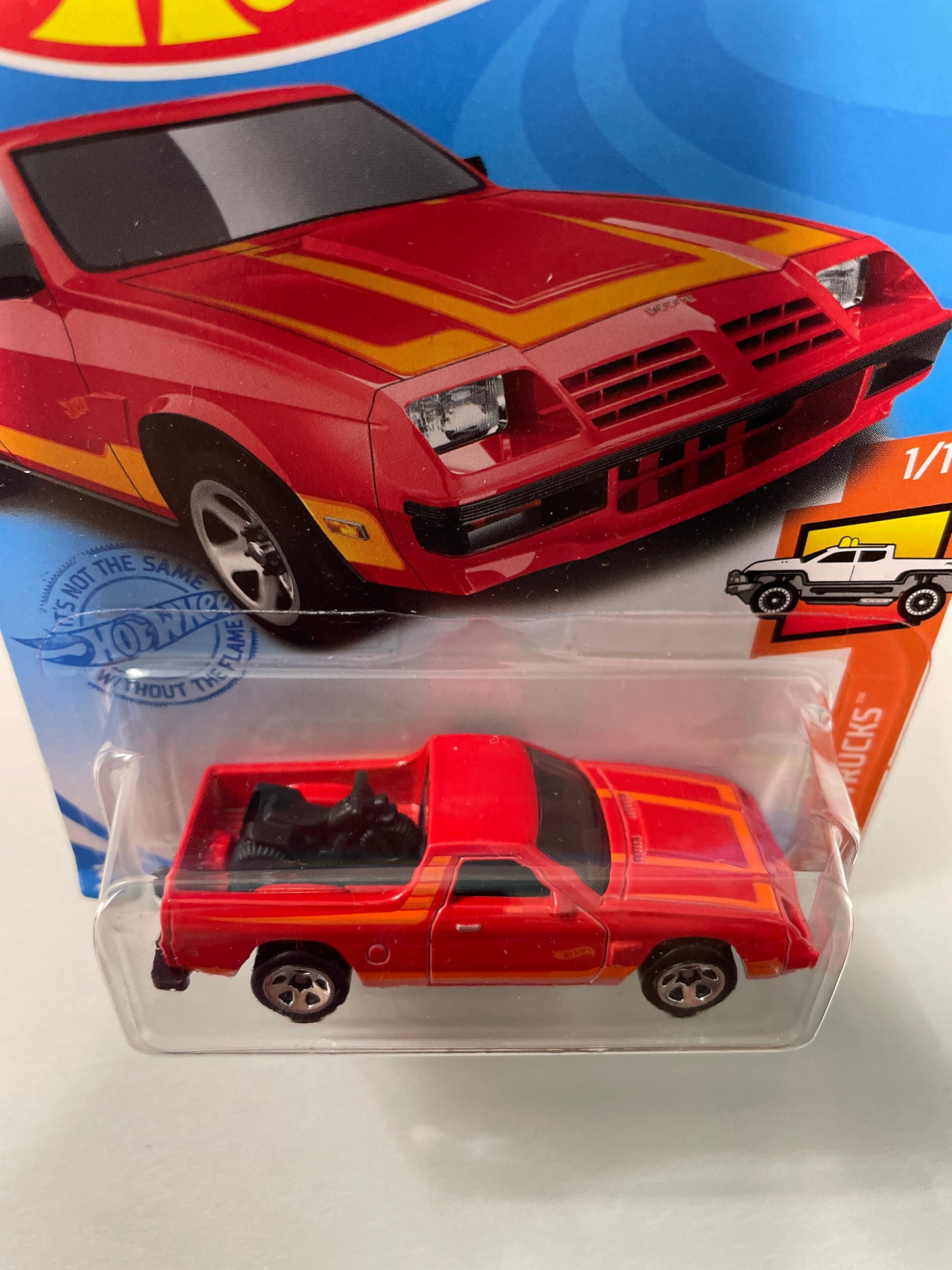 Hot Wheels 1/64 ‘82 Dodge Rampage Red - Damaged Box