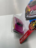 Hot Wheels 1/64 ‘63 Chevy ll Pink