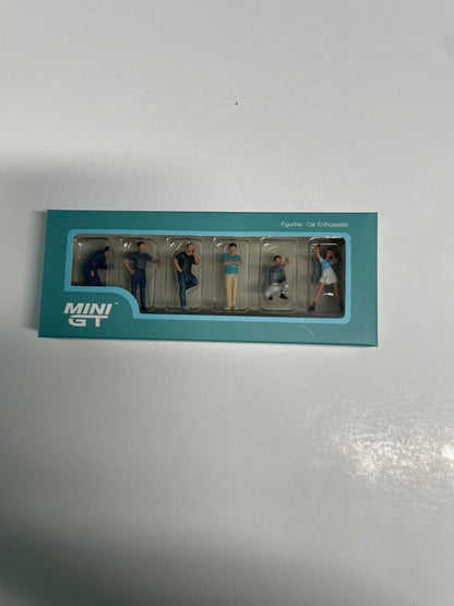 Mini GT 1/64 Figurine: Car Enthusiasts