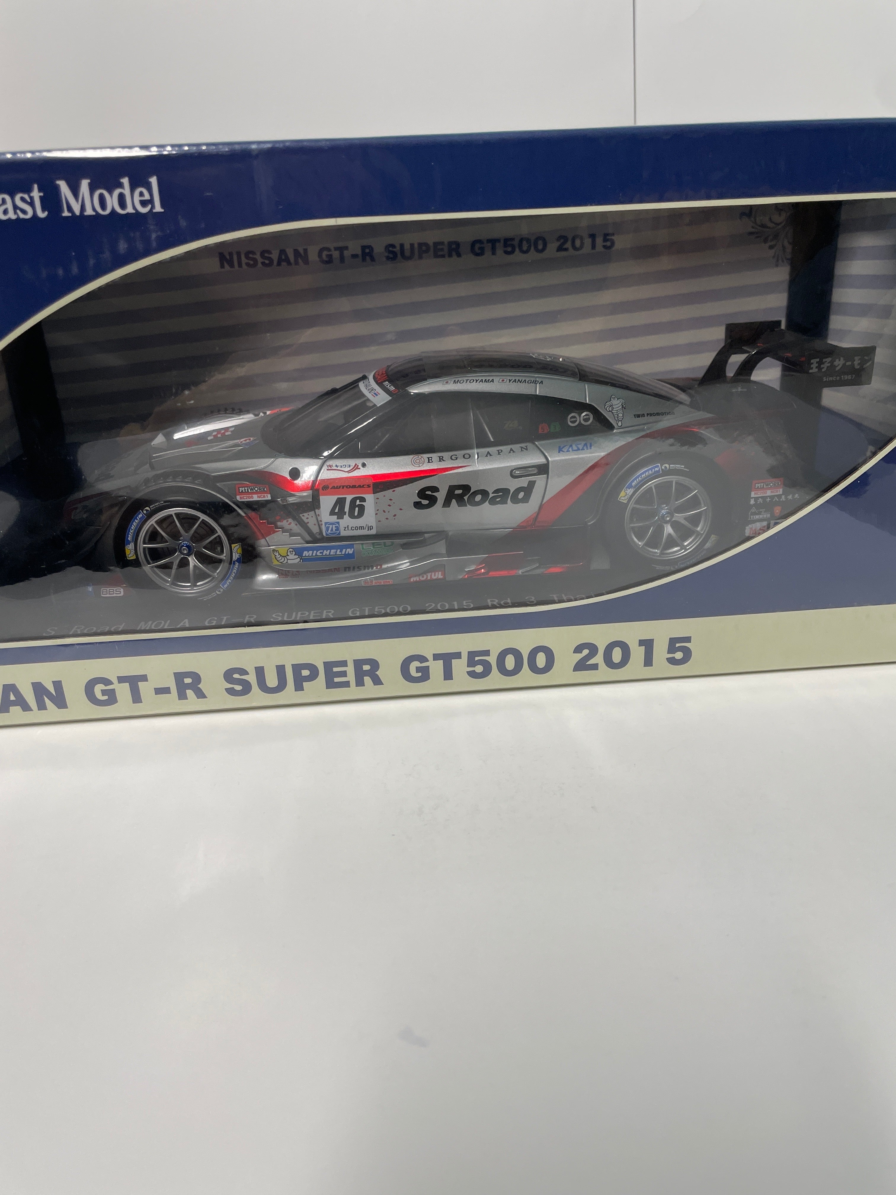 Ebbro 1/18 Nissan GT-R Super GT500 2015 S Road Mola GT-R Super Rd
