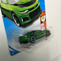 Hot Wheels Super Treasure Hunt 2017 Chevy Camaro ZL1 Green - Damaged Box