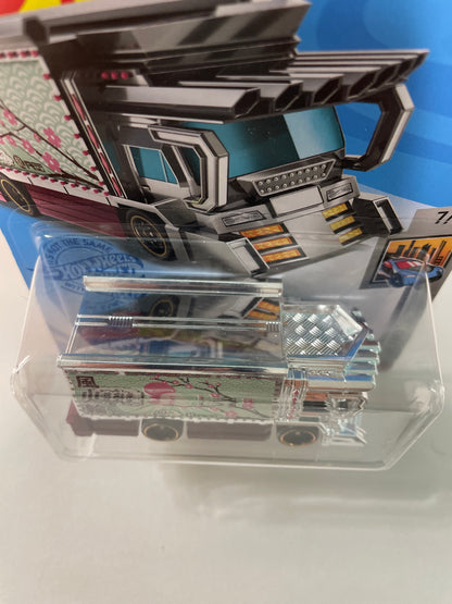Hot Wheels 1/64 Raijin Express Chrome & Red