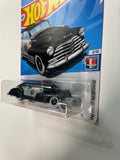 Hot Wheels 1/64 Treasure Hunt ‘47 Chevy Fleetline Black