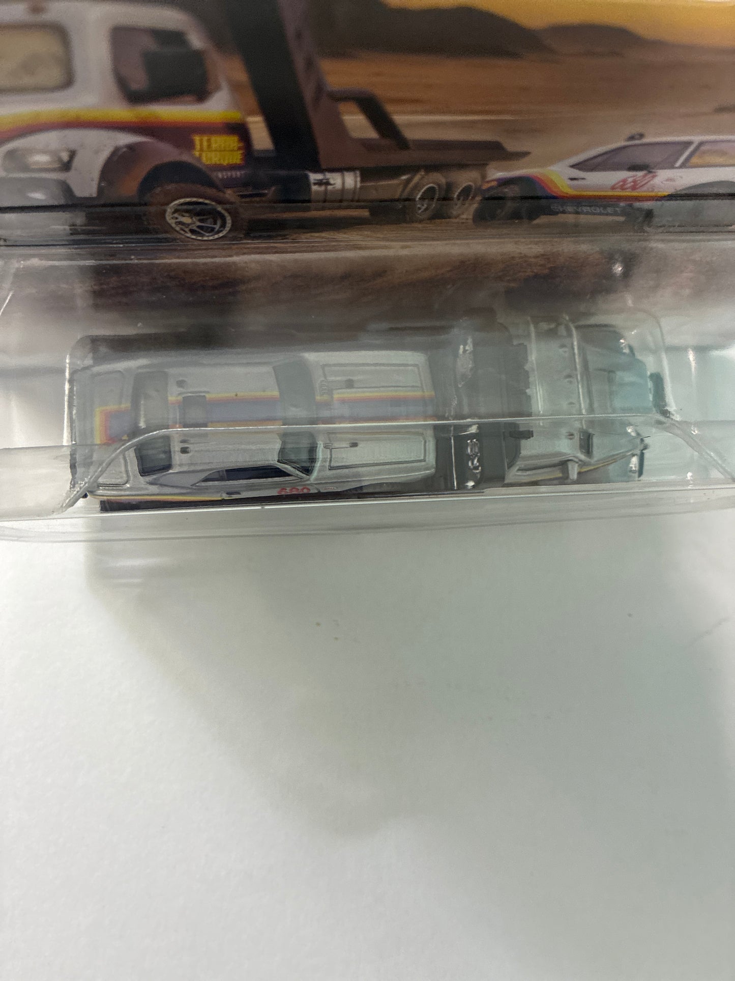 Hot Wheels 1/64 Car Culture Team Transport 2026 Mix L '67 Off Road Tout-Terrain Camaro & Terra-Torque Black - JHX93