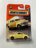 Matchbox 1/64 1941 Plymouth Coupe Yellow