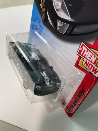 Hot Wheels 1/64 Ford GT-40 Black