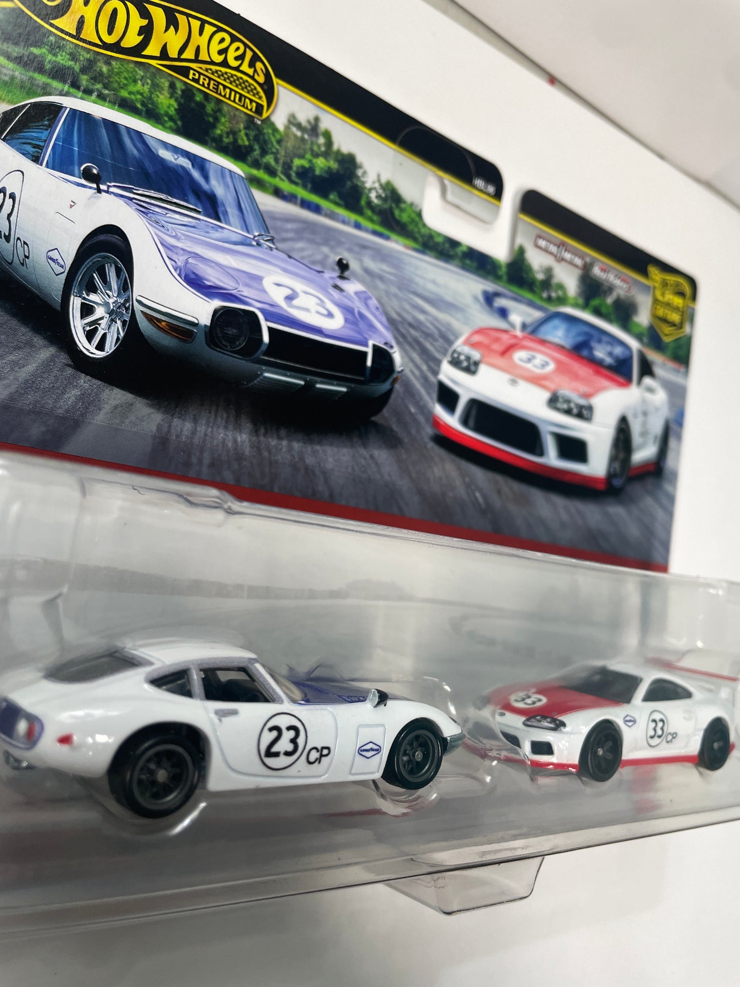 Hot Wheels 1/64 Premium Car Culture 2 Pack Toyota 2000GT & Toyota Supra White - JBL03