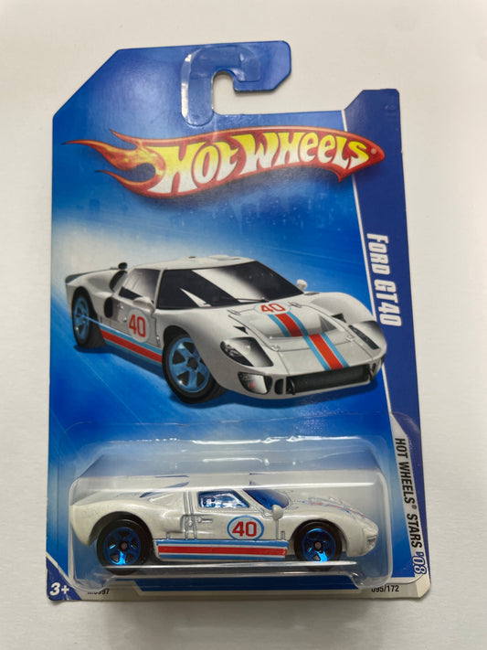 Hot Wheels 1/64 Ford GT40 White - Damaged Box