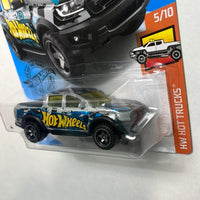 Hot Wheels Gamestop Exclusive ‘19 Ford Ranger Raptor Silver - Damaged Box