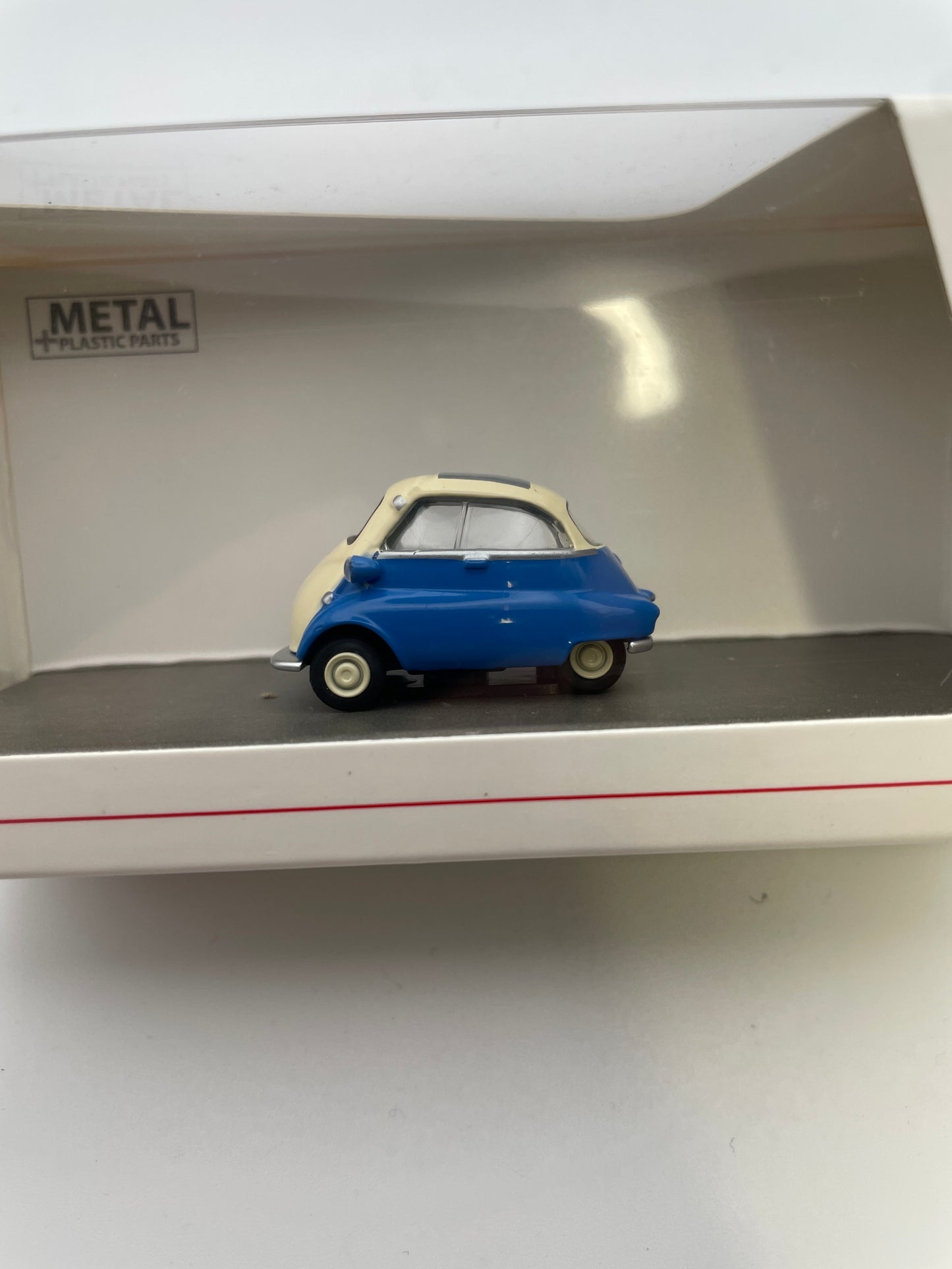 Schuco 1/64 BMW Isetta Blue & White - 45 203 8400