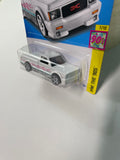 Hot Wheels 1/64 ‘91 GMC Syclone White