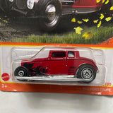 Matchbox 1/64 1932 Ford Coupe Red - Damaged Card