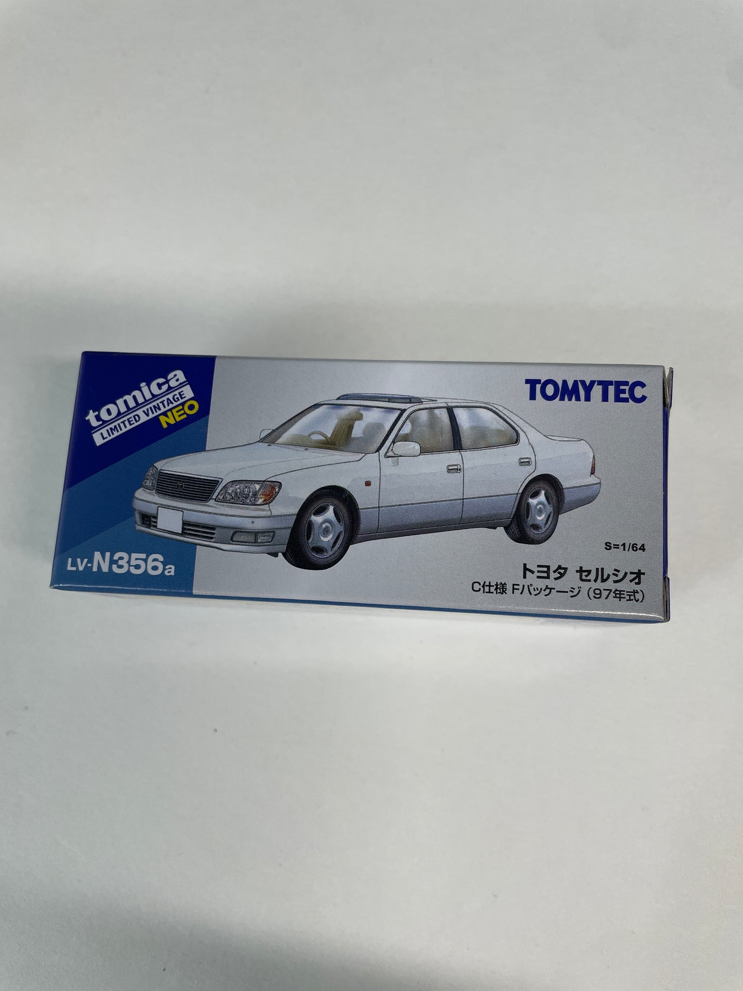 Tomica Limited Vintage Neo 1/64 LV-N356a Toyota Celsior 1997 White Pearl & Silver