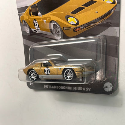 Hot Wheels 1/64 Vintage Racing Club 1971 Lamborghini Miura SV Gold