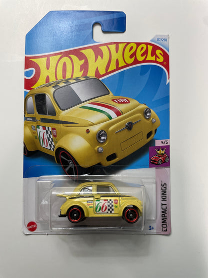 Hot Wheels 1/64 ‘60s Fiat 500D Modificado Yellow