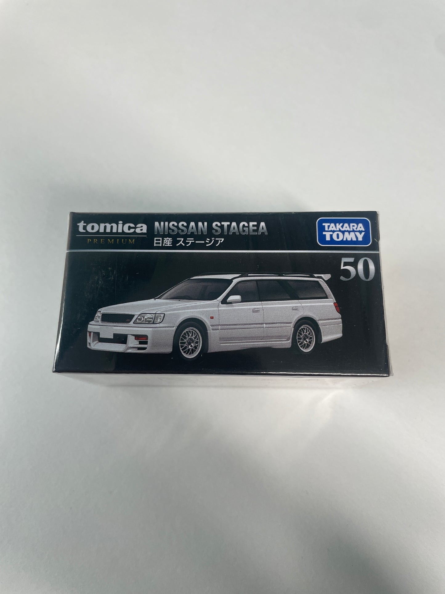 Tomica Premium 1/63 Nissan Stagea #50 White - 09869
