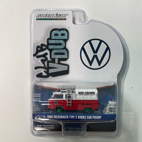 *Chase* Greenlight 1/64 V-Dub 1969 Volkswagen Type 2 Double Cab Pickup Red Crown Red & White